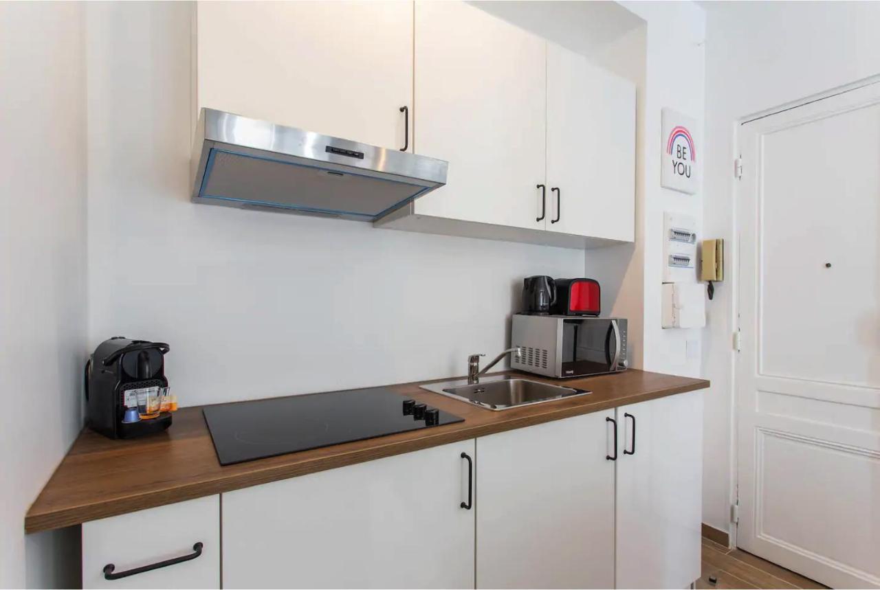 Ferienwohnung Cmg Place De Clichy - Metro Europe Paris Exterior foto